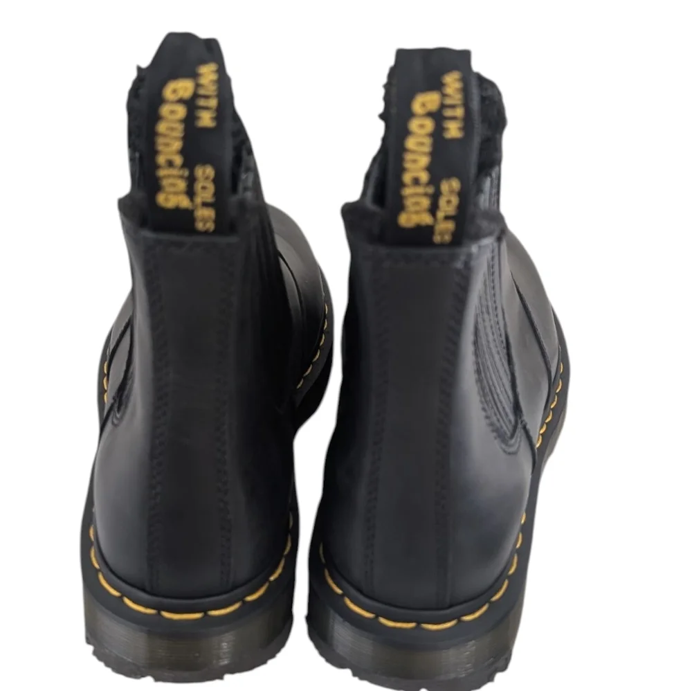 2976 Dr. Martens Wintergrip Leather Chelsea Black Boots .Men Size 8..Ladies Sz 9 - Picture 6 of 9